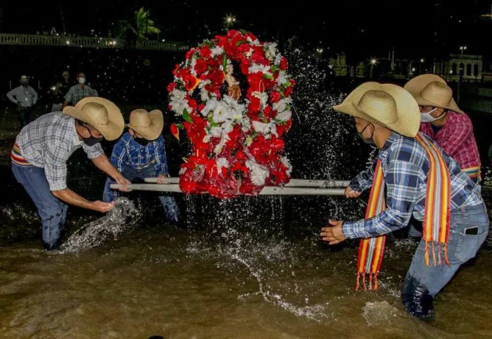 Corumbá, no Pantanal de MS, celebra em junho o “banho” de São João